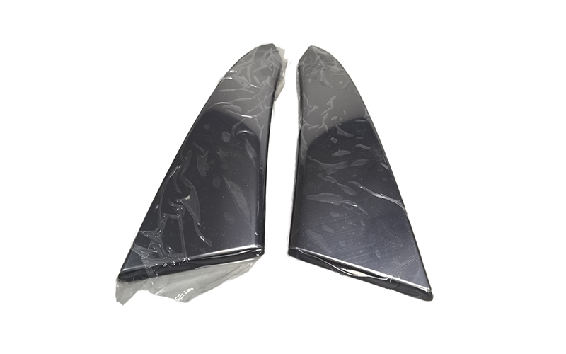 Yl00427780 Yl00427880 Rear Windshield Trim Panel for Peugeot 4008 (p84)