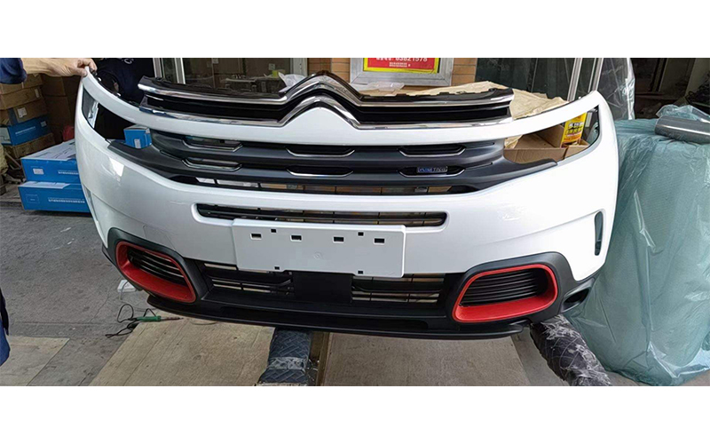 Yl008740zr Yl00868980 Yl008694xt Genuine Front Bumper Assembly for Citroën C5 Aircross