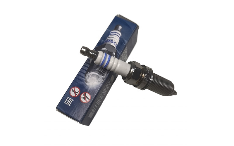 Bosch 0242229797 Platinum Spark Plug with Nickel-yttrium Alloy