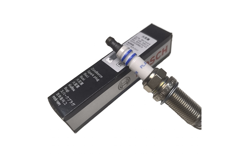 Bosch 0242230602 Single Platinum Spark Plug for Peugeot 307 308 408 Citroen C2 C3 C4