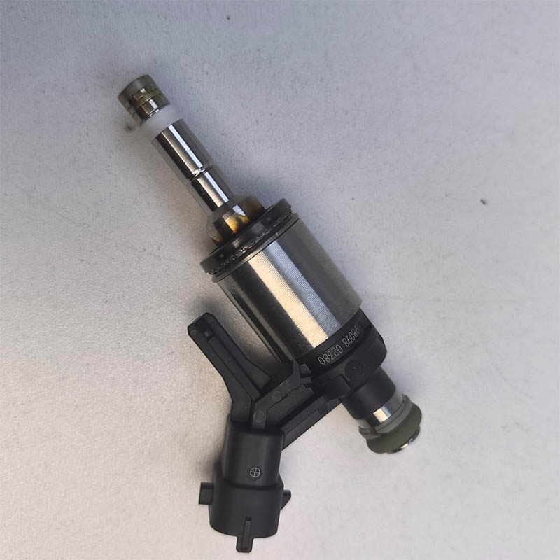 New Bosch Fuel Injector 0261500295 for 1.6t Engine Compatible with Peugeot Citroën