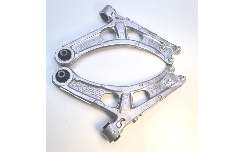 Original Aluminum Alloy Front Axle Control Arm (yl01839480 / Yl01839680) for Peugeot & Citroën