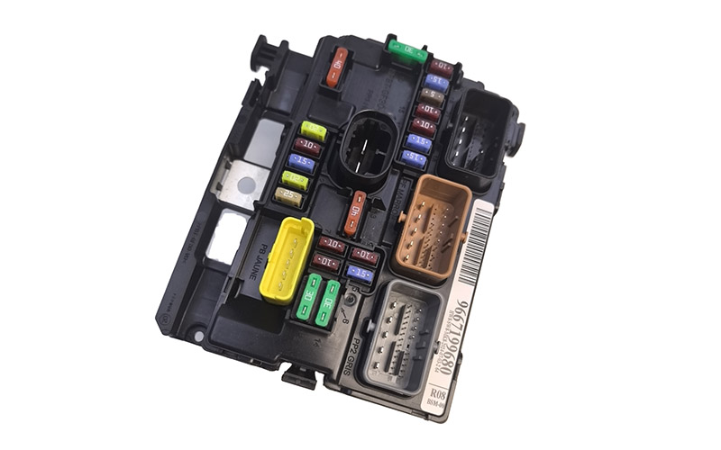 New Servo Intelligent Fuse Box (BSM) OE 6500HV / 9667199680 for Peugeot 207CC & DS3 (2008-2014)