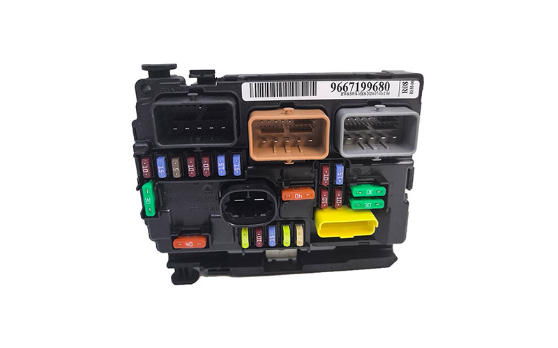 New Servo Intelligent Fuse Box (BSM) OE 6500HV / 9667199680 for Peugeot 207CC & DS3 (2008-2014)